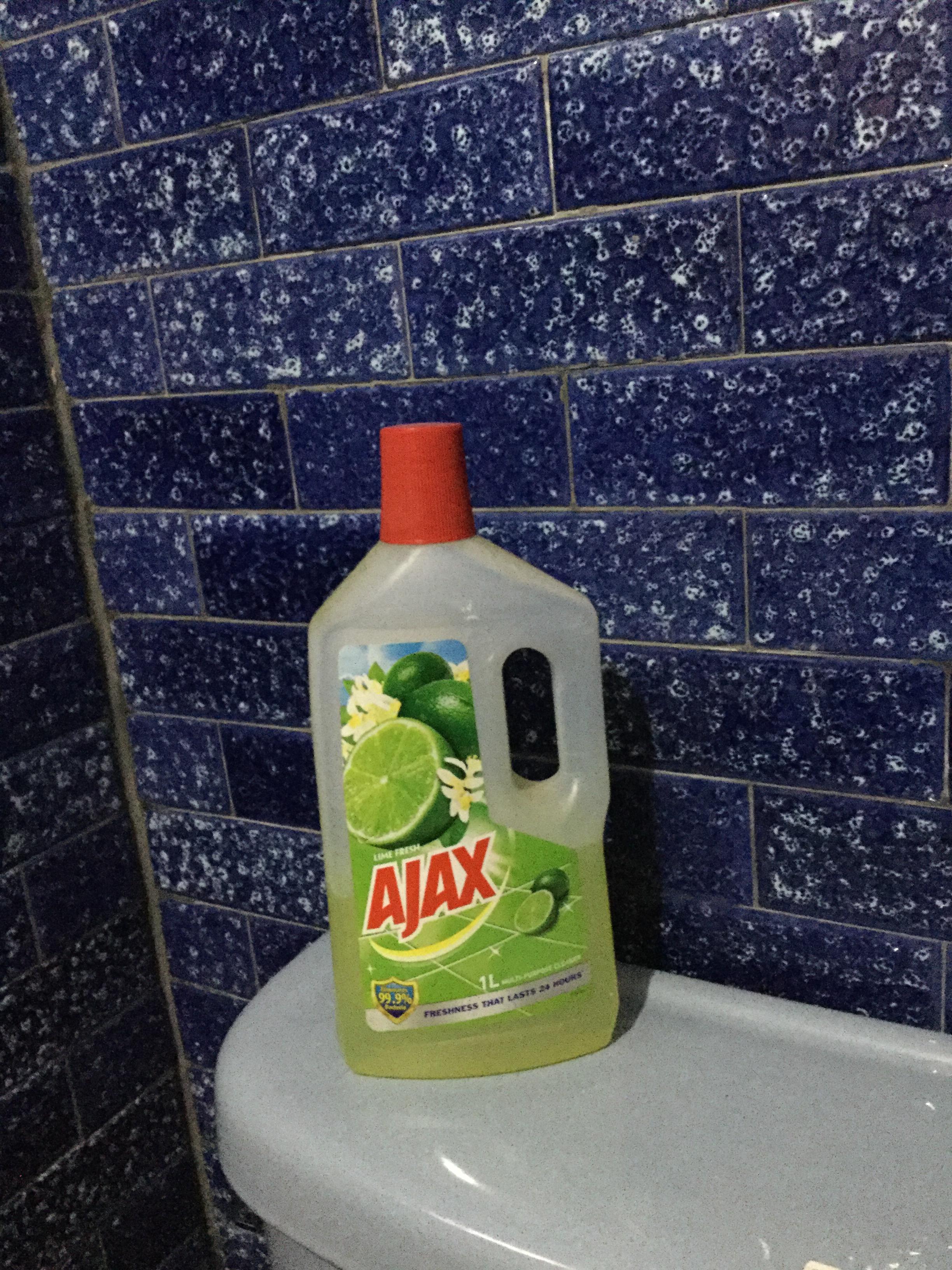 Ajax multi purpose cleaner fruity fresh by Ajax review Savon