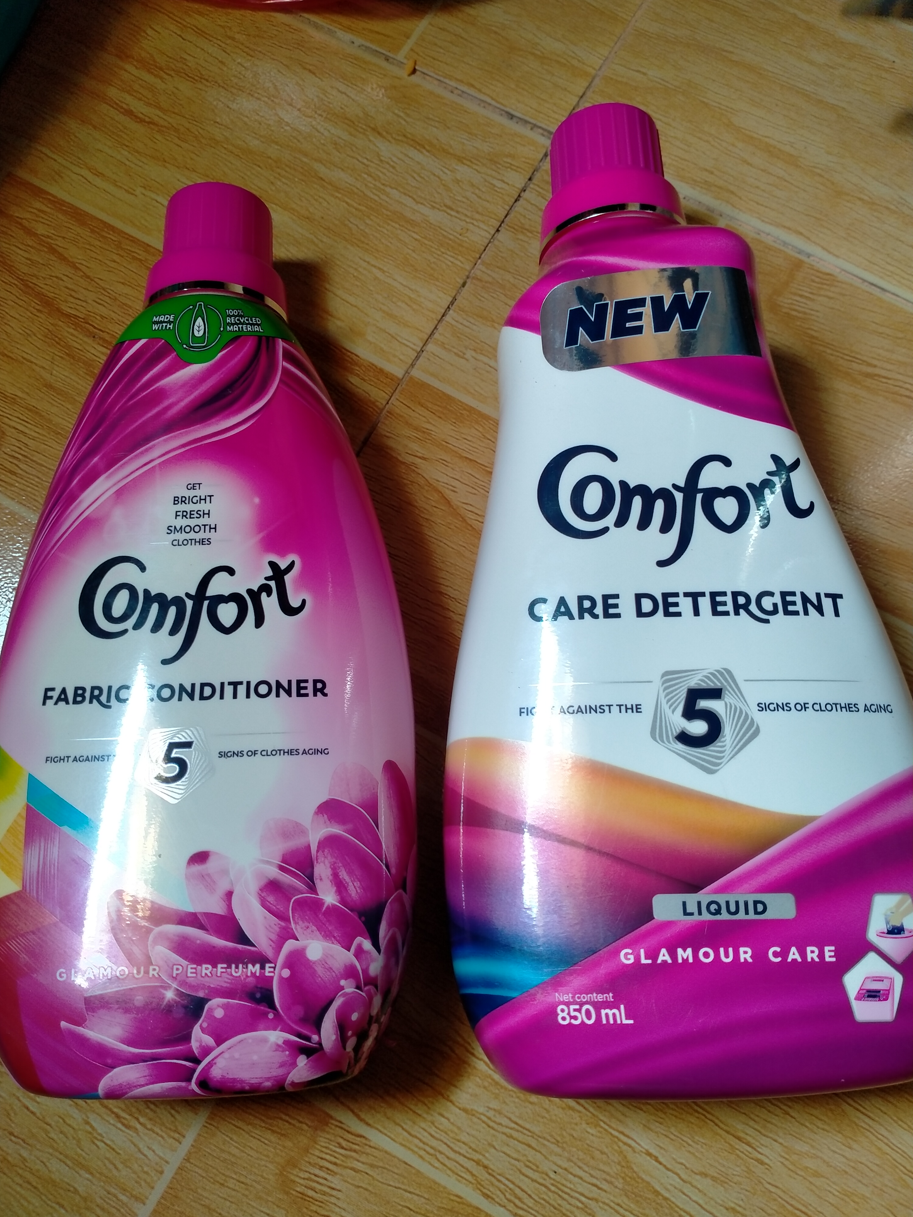 Comfort glamour care detergent and fabric conditioner Linen & laundry