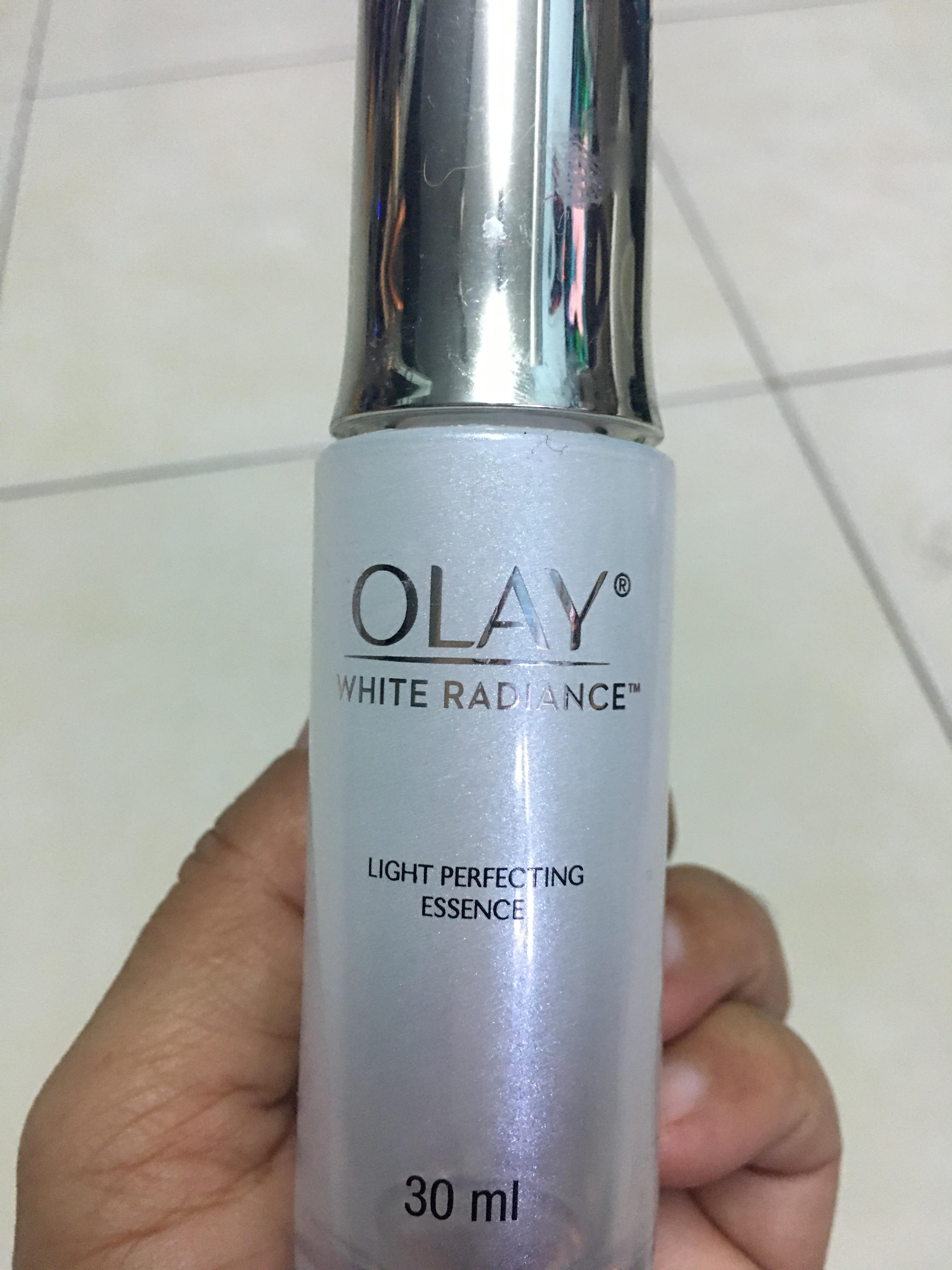White radiance light perfecting essence by Olay : review  